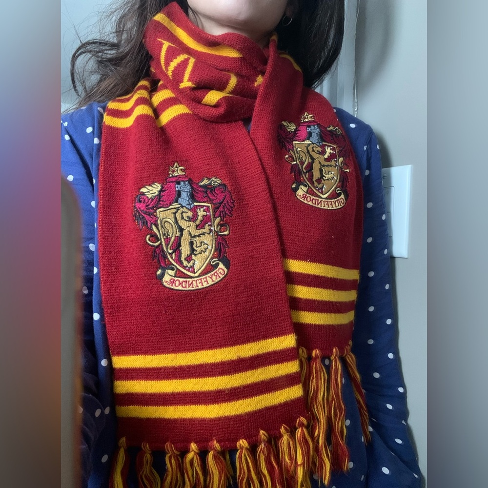 Authentic Harry Potter Gryffindor Scarf